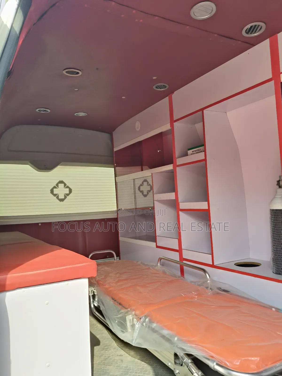 Toyota HiAce 2016