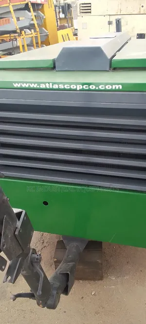 4 Cylinder Mobile Atlascopco Compressor