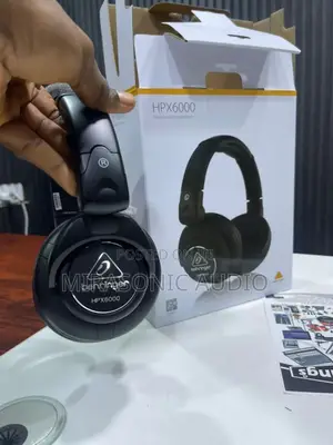Behringer HPX6000 Professional Closed Back DJ Headphones