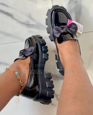 Ladies Fashion Chunky Sole Glossy Leather Loafers