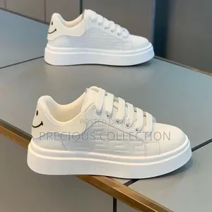 Unisex Pure White Fashion Lace Up Sneakers