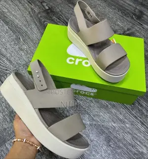 Women's Brooklyn Low Wedge Crocs