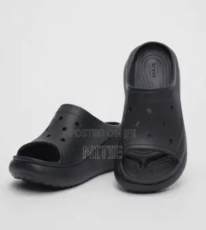 Quality Black Crocs Classic Wedge Slides
