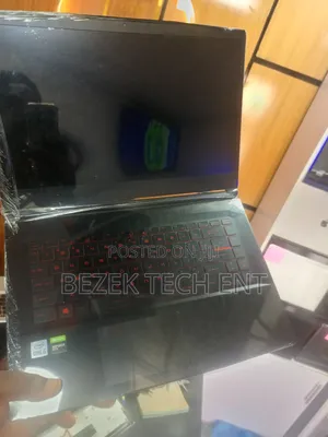 New Laptop MSI GE66 Raider 16GB Intel Core I5 SSD 256GB