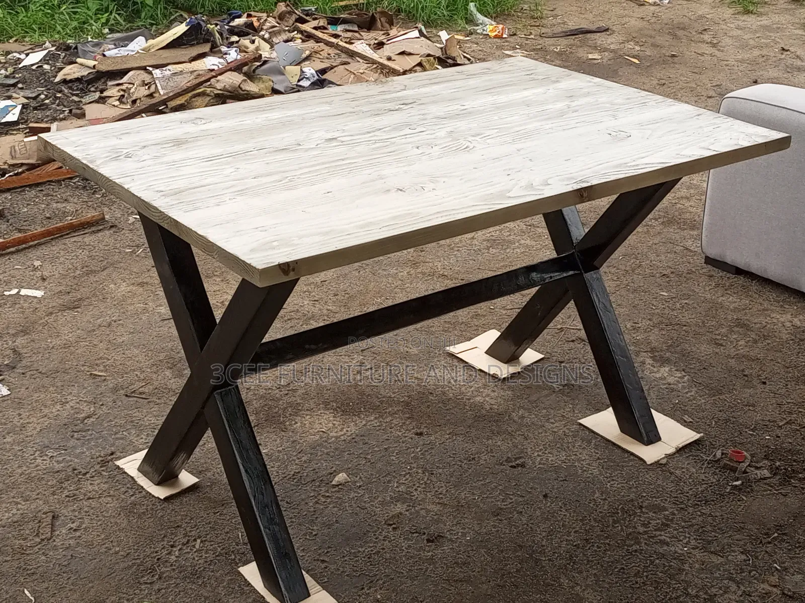 Dinning Table