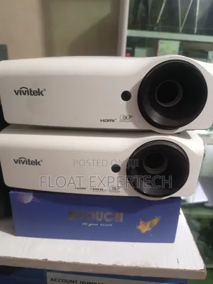 Vivitek Projector
