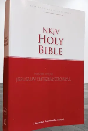 Holy Bible NKJV,Easy-to-read With 30-Day Reading Plan