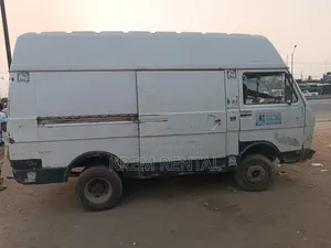 Van Trucks for Goods Relocation Available for Hire