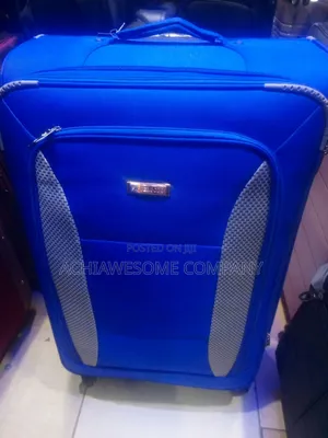 Big Lightweight Travelling Luggage