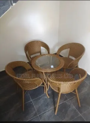 Outdoor Furniture Table and Chairs