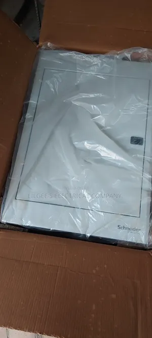 D12 Three Phase Schneider Distribution Board