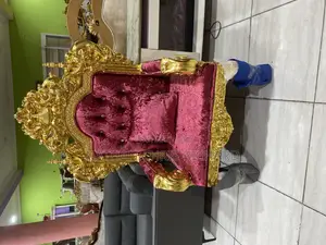 Mark of Peace Royal Sitting King and Queen