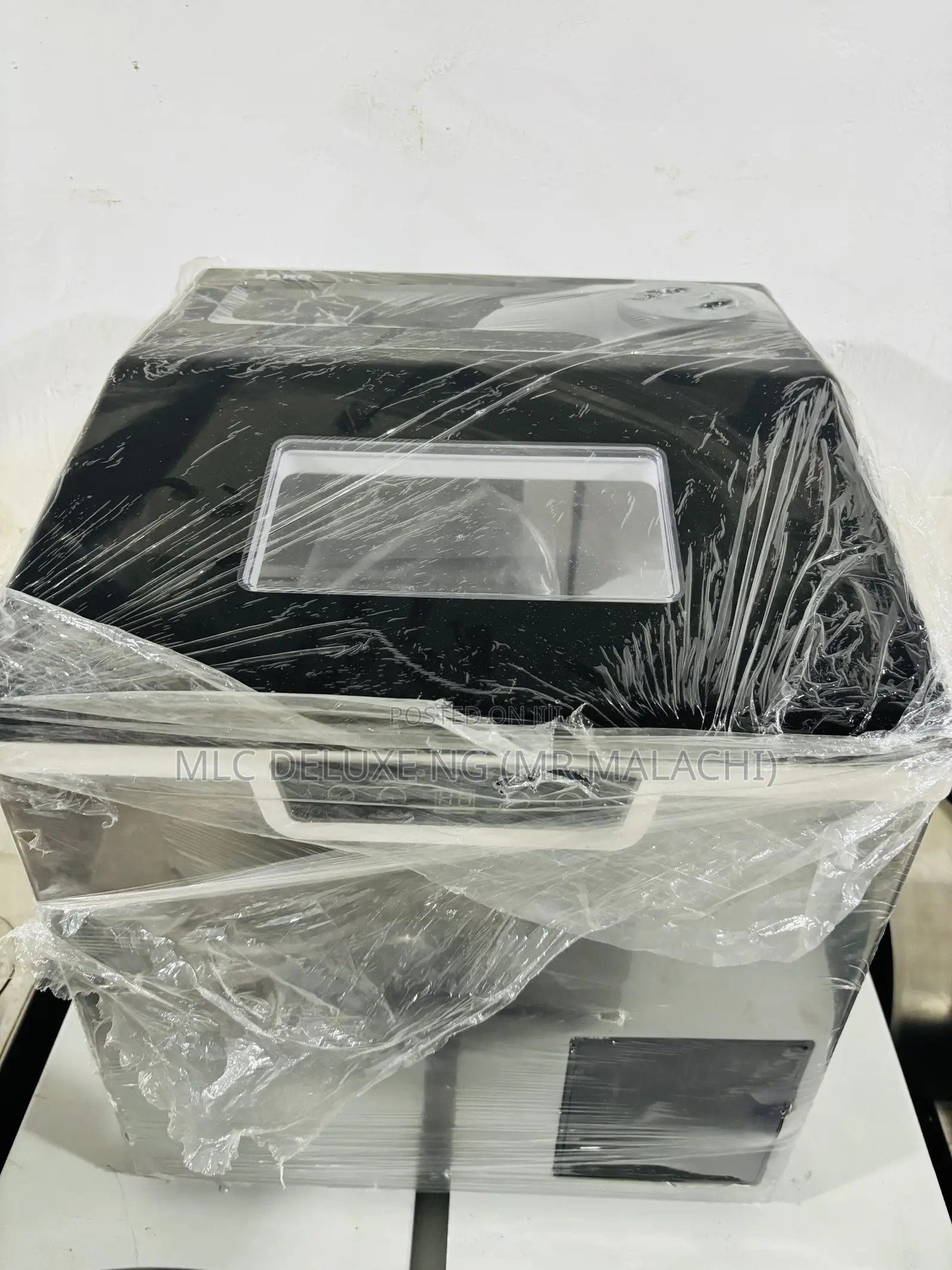 32 Cubes Multipurpose Ice Cube Making Machine (With Crusher)