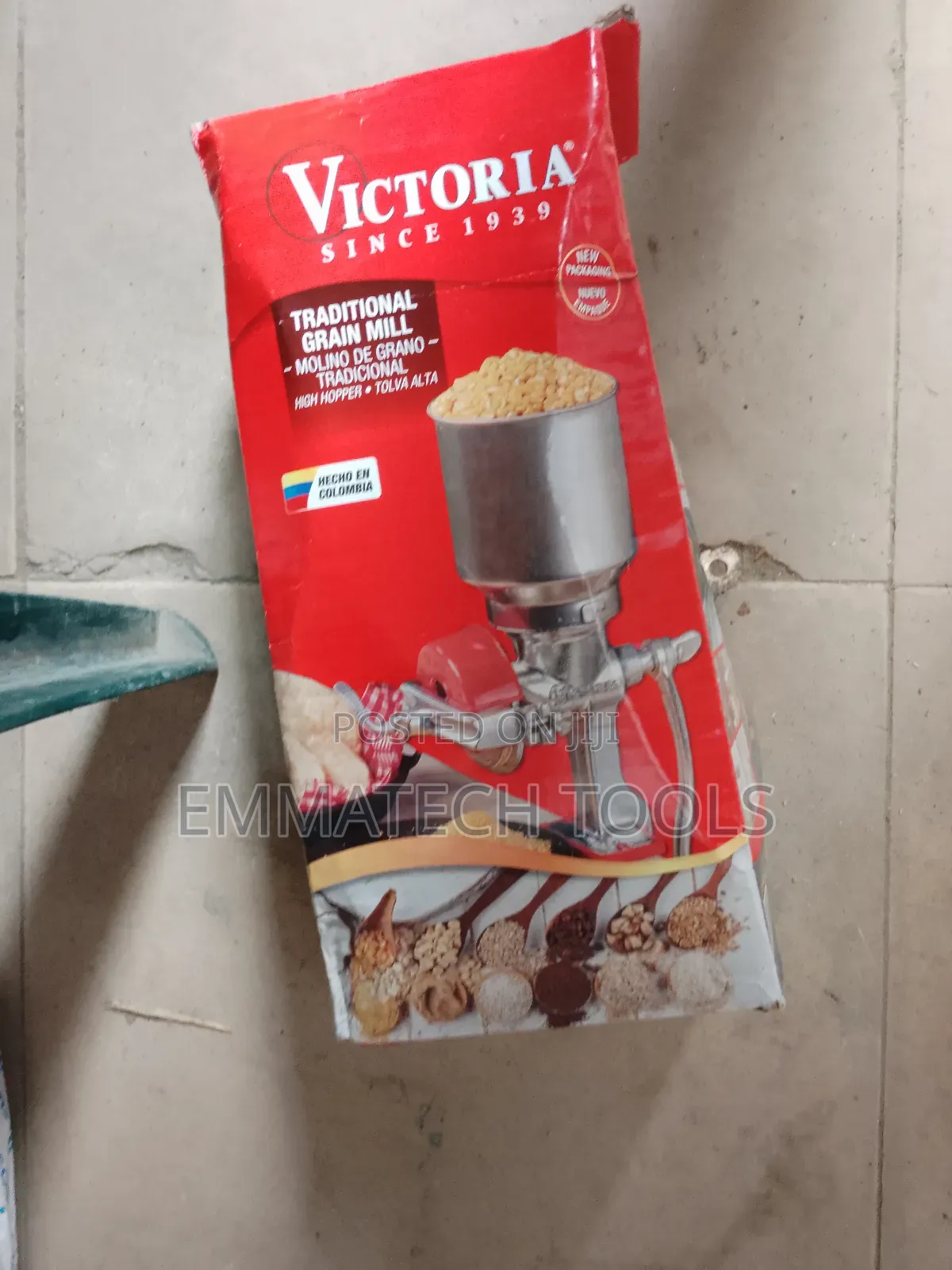 Victoria Grinder Machine