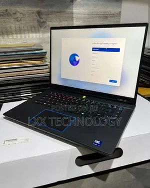 New Laptop Dell Alienware M16 R2 16GB Intel Core Ultra 7 SSD 1T