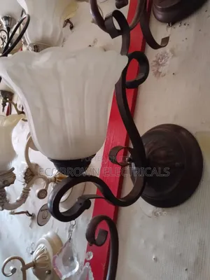 Cast Wall Brackets Light for Royal Home
