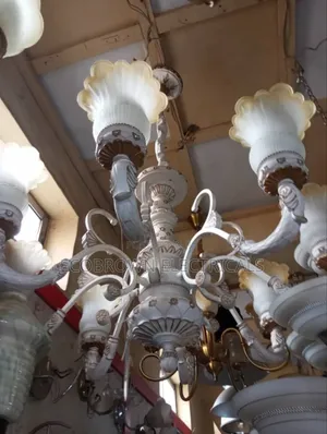 Dubai Quality Chandelier, Light Fixture