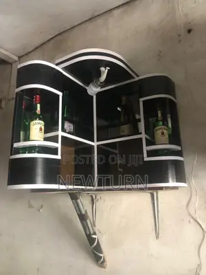 Wooden Mini Wine Bar.
