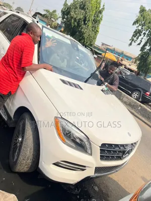 Ml350 2013 Windscreen Installation We Deliver and Install