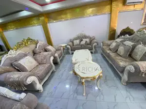 Luxury Sitting Sofa
