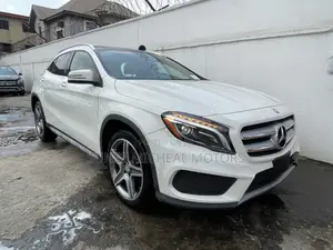 Mercedes-Benz GLA 250 2017 White