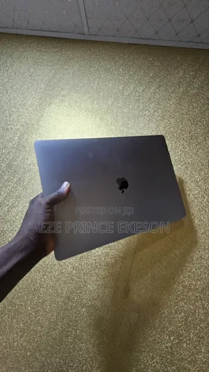 Laptop Apple MacBook Pro 2019 16GB Intel Core I7 SSD 500GB