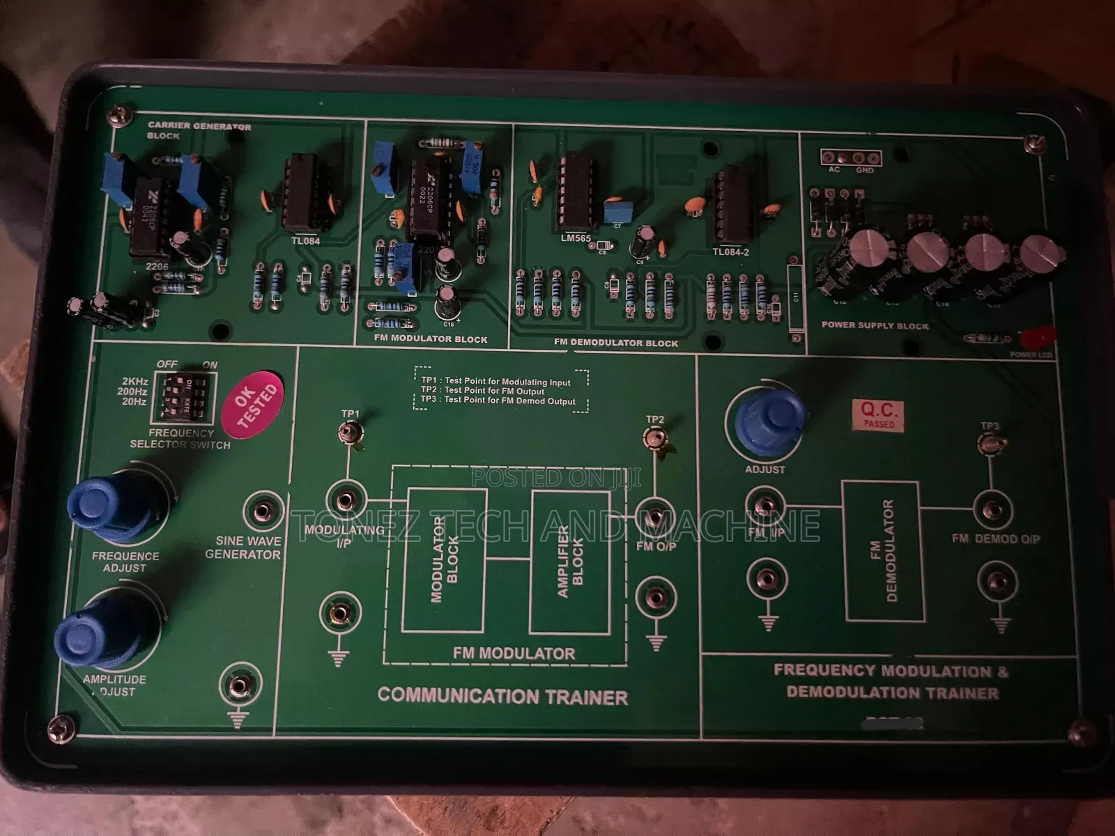 Communication Trainer / Frequency Modulation Demodulation