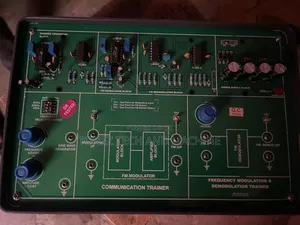 Communication Trainer / Frequency Modulation Demodulation