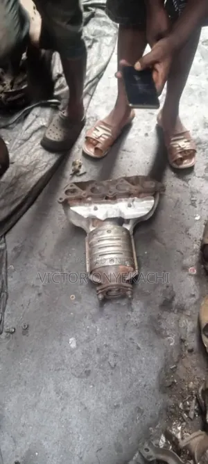 Engine Catalyst Converter Hyundai Elantra 2008 Model