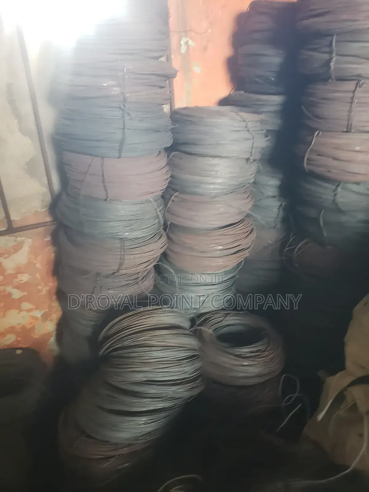 Iron Rod Distributor