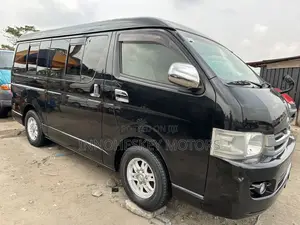 Toyota HiAce 2010 Black