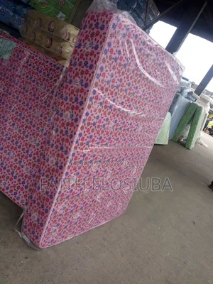 Mouka Koko 4.5 by 6 by 9inches Family Size Mattress