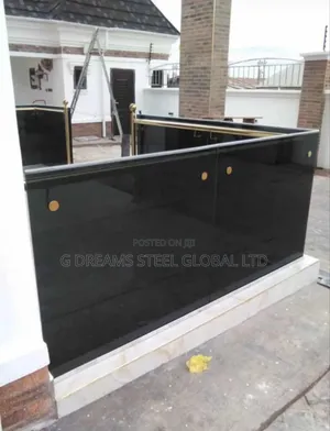 Frame Glass Black