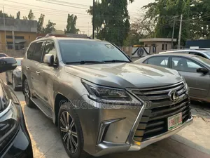 Lexus LX 570 AWD 2018 Brown