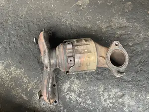 Engine Catalyst Converter Kia Sportage 2016 Model 4 Plug