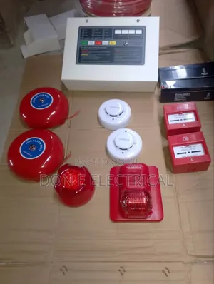 4zone  Fire Alarm Pannel Chloride UK