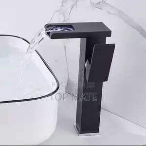 England Countertop Basin Mixer Faucet E12