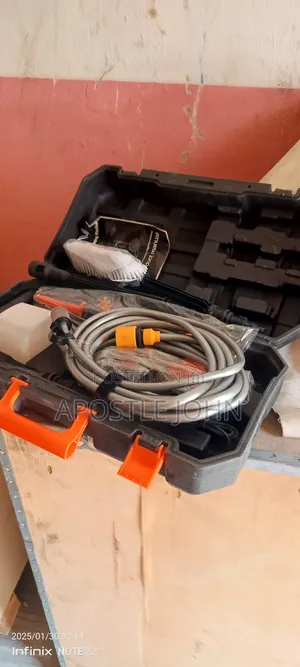 High Pressure Battery Car Wash
