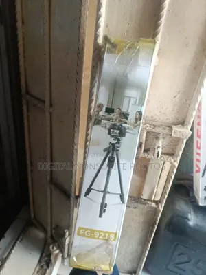 Brand New FG-9218 Phone Tripod Stand