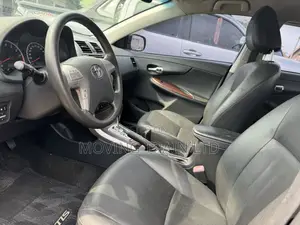 Toyota Corolla 2013 Silver