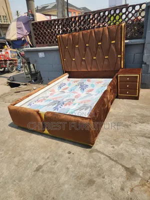 Standard Queen Size Bed Set.