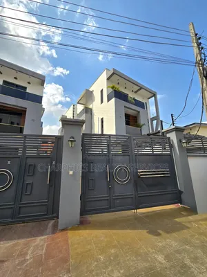 4bdrm Duplex in Ikeja for sale