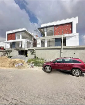 4bdrm Townhouse/Terrace in Lekki for sale