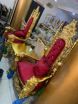 King With a Good Queen