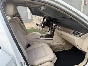 Mercedes-Benz E350 Base 4Matic Sedan AWD (3.5L 6cyl 7A) 2014 White