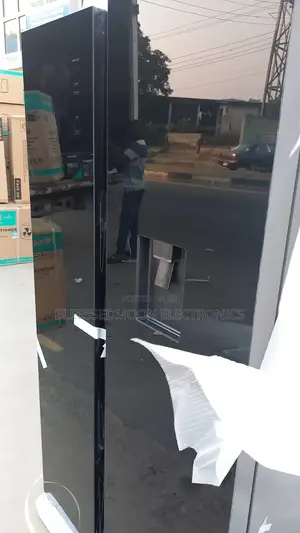 Hisense Side by Side Inverter Fridge With Water Dispenser