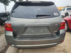 Toyota Highlander Limited 2010 Gray