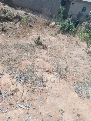 Land for Sale Size 40/70