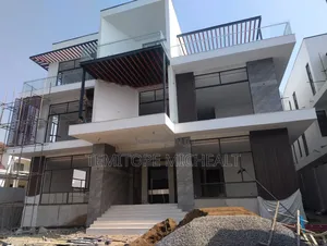 8bdrm Mansion in Asokoro District for sale