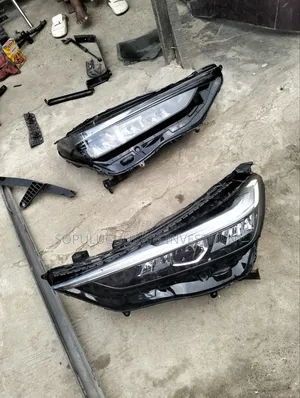 Headlight Honda HRV 2023